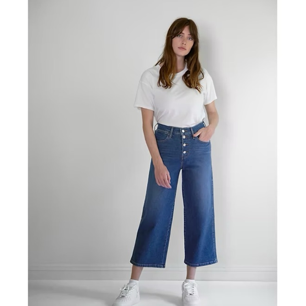 Levi’s Mile High Cropped Wide Leg